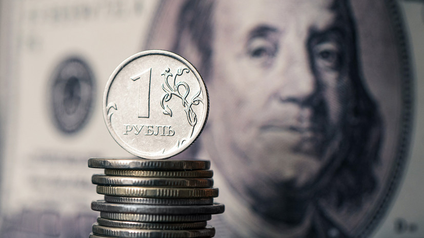 Доллар на рубли: Россия сопротивляется «финансовому оружию» США
