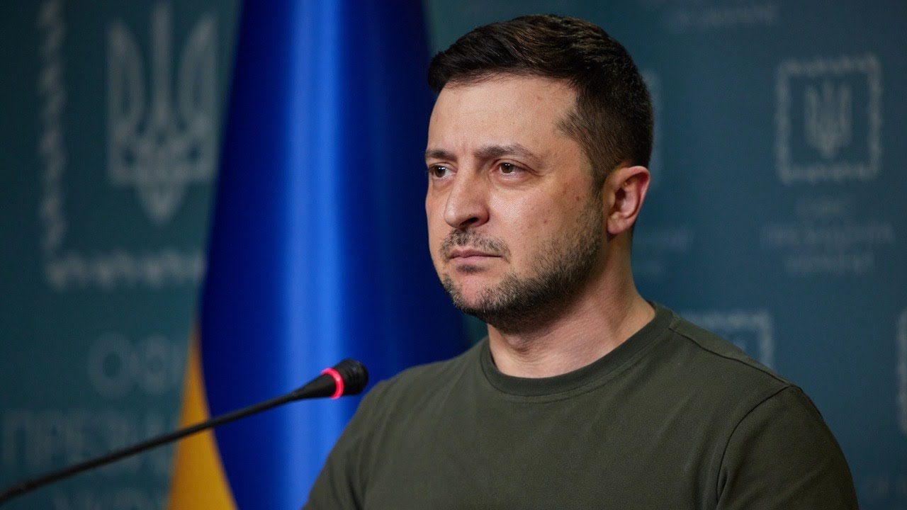 Военный эксперт назвал заявления Зеленского о потерях ВСУ «полным отрывом от реальности»