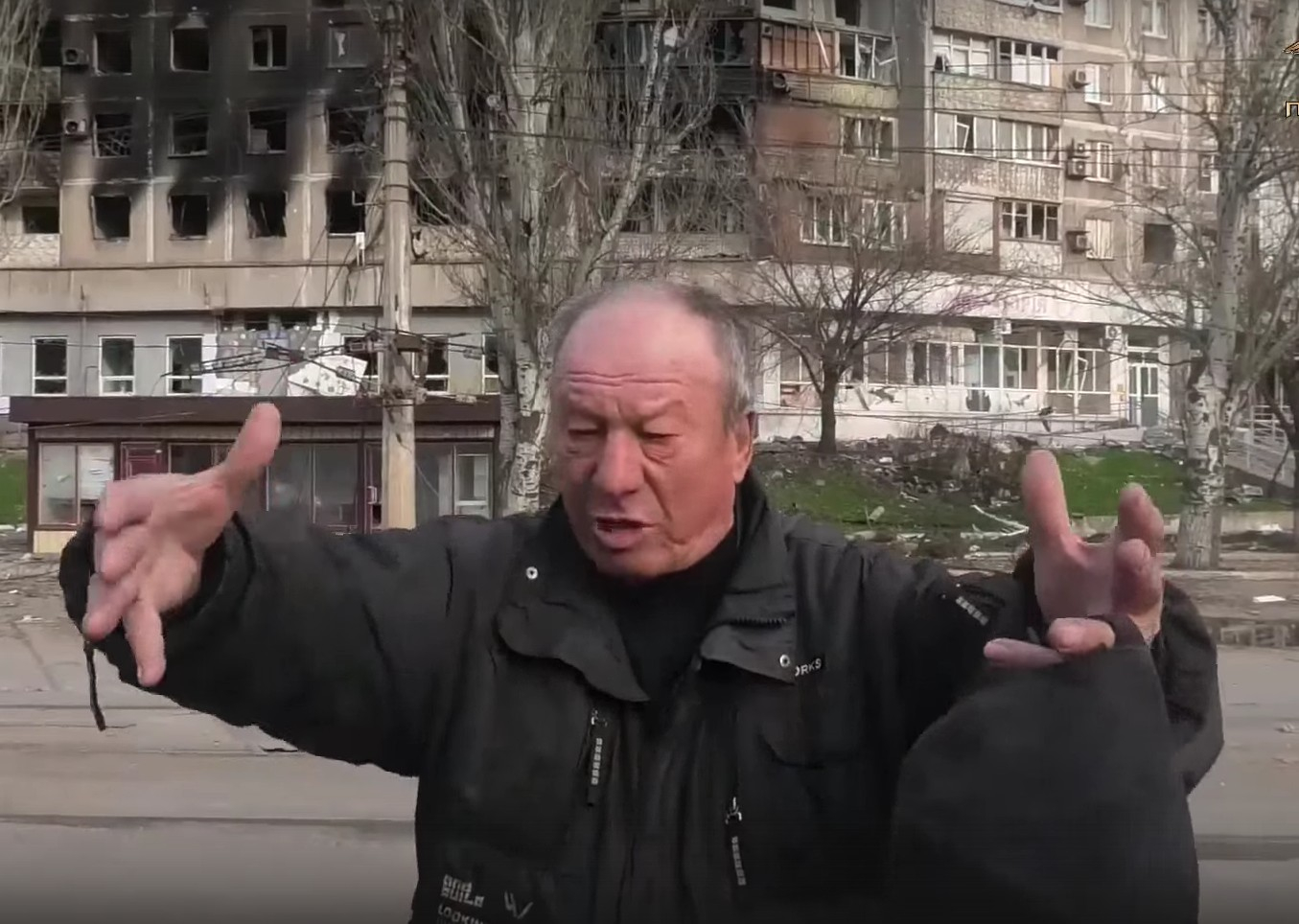 Житель Мариуполя рассказал, что «Азов» стрелял из многоэтажек