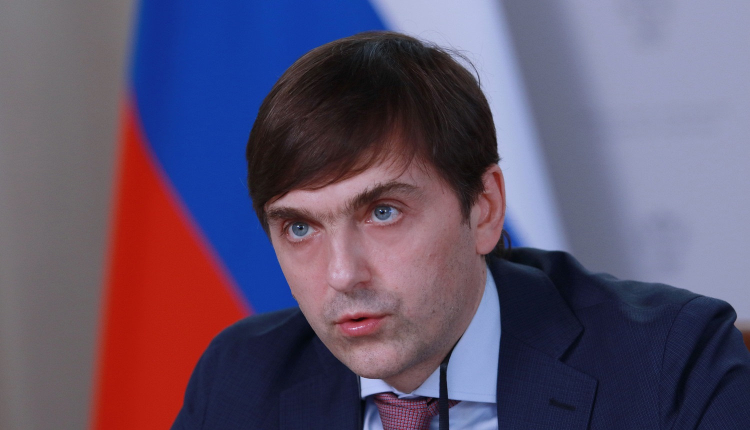 С 1 сентября в каждой школе будут исполнять гимн России