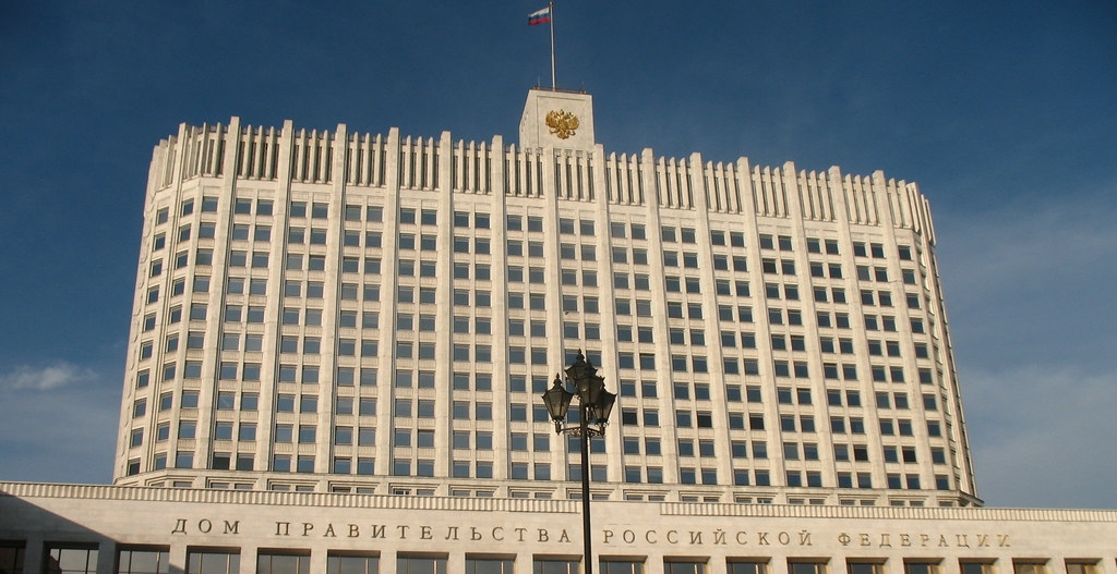 Мишустин: на границе отменят весовой и габаритный контроль для фур