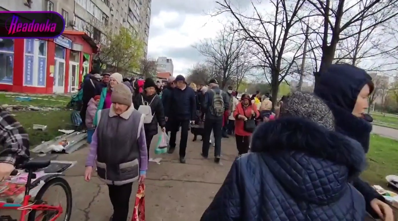 В Мариуполе продолжает налаживаться мирная жизнь