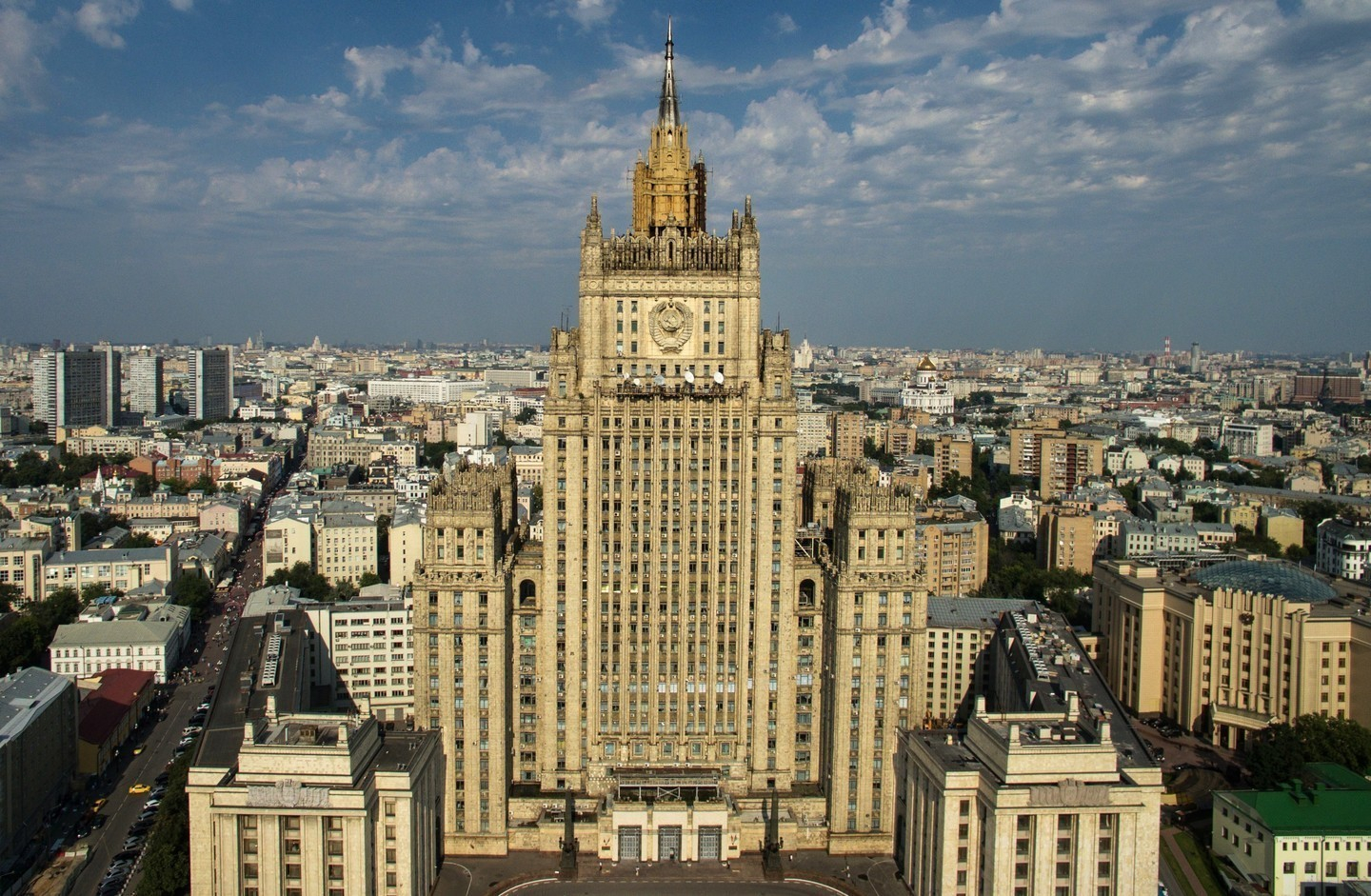 Россия высылает 40 сотрудников дипмиссии Германии в качестве ответной меры