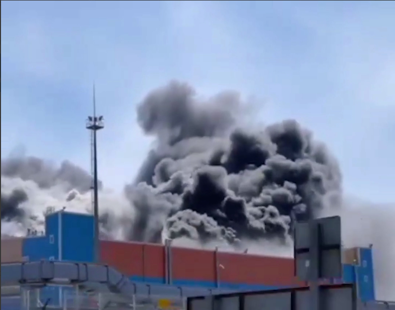 На сахалинской ГРЭС-2 произошел мощный пожар