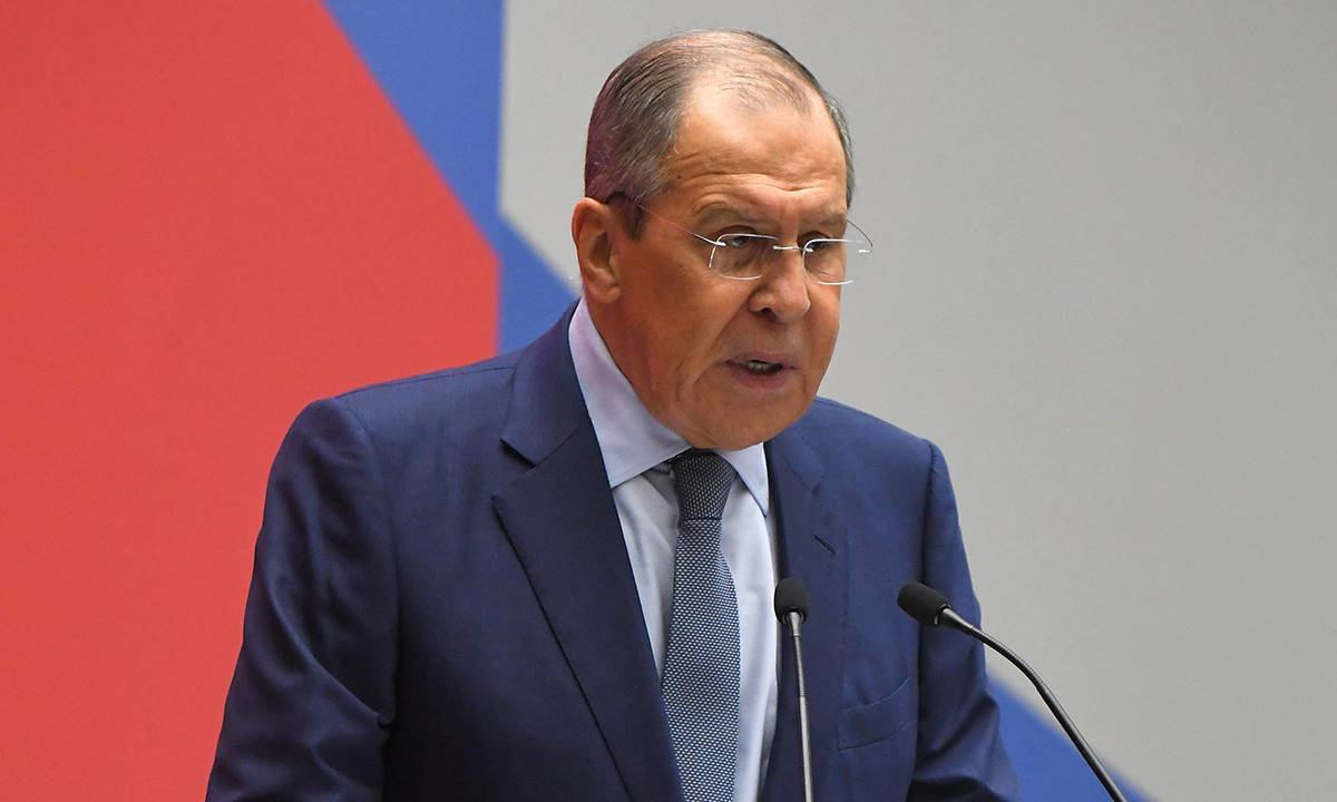 Лавров: переговоры России и Украины идут непросто из-за подстрекательств Запада
