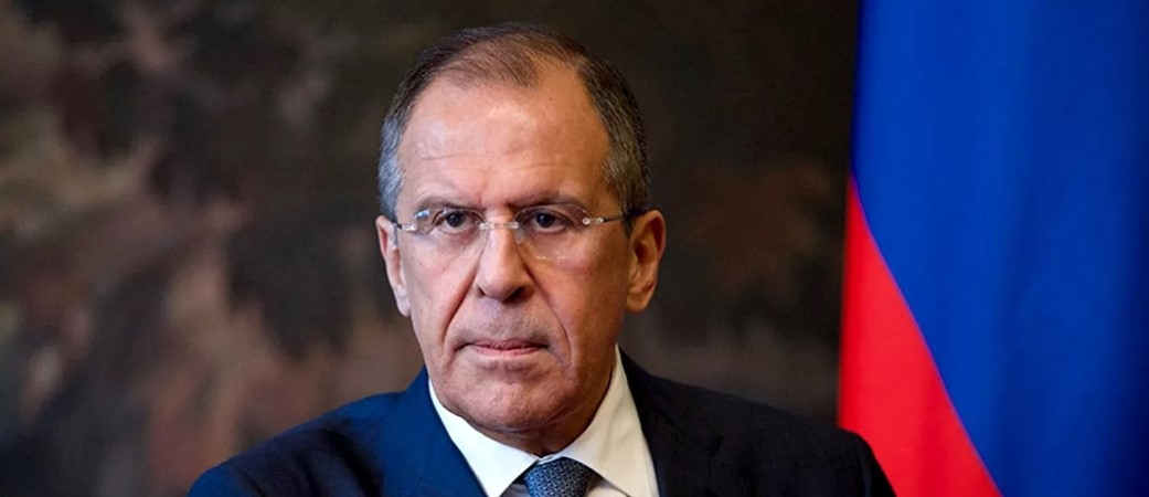 Москва не ставит целью смену киевского режима, подобным занимаются только США
