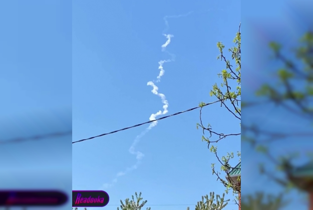 В небе над Белгородской областью снова неспокойно