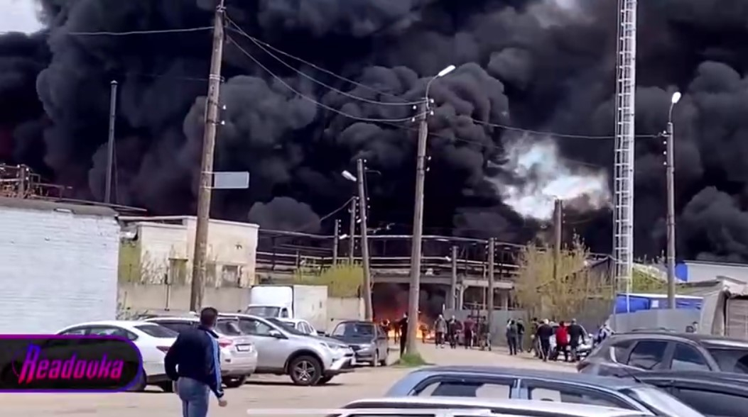 В Дзержинской промзоне в Нижегородской области полыхает крупный пожар