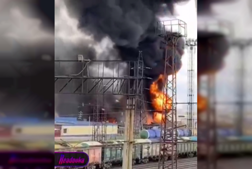 Площадь возгорания на промзоне в Дзержинске увеличилась до 2,5 тыс кв м