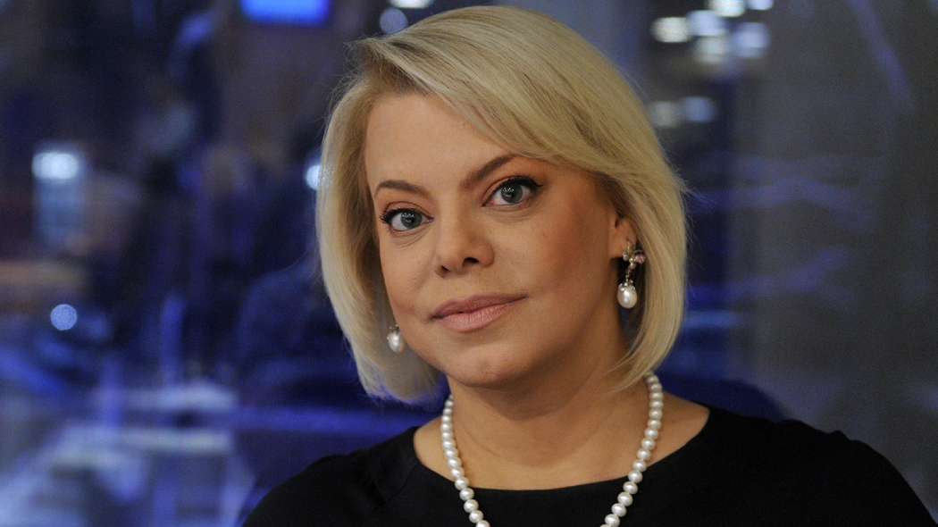 Яна Поплавская поздравила всех с Днем Победы