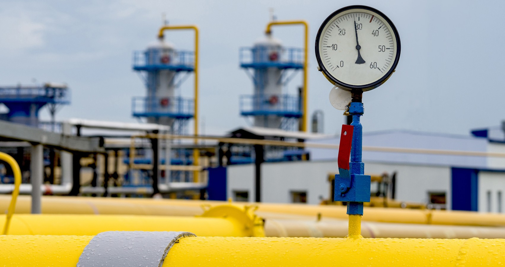 Транзит российского газа в Европу через Украину с начала дня сократился примерно на 30%