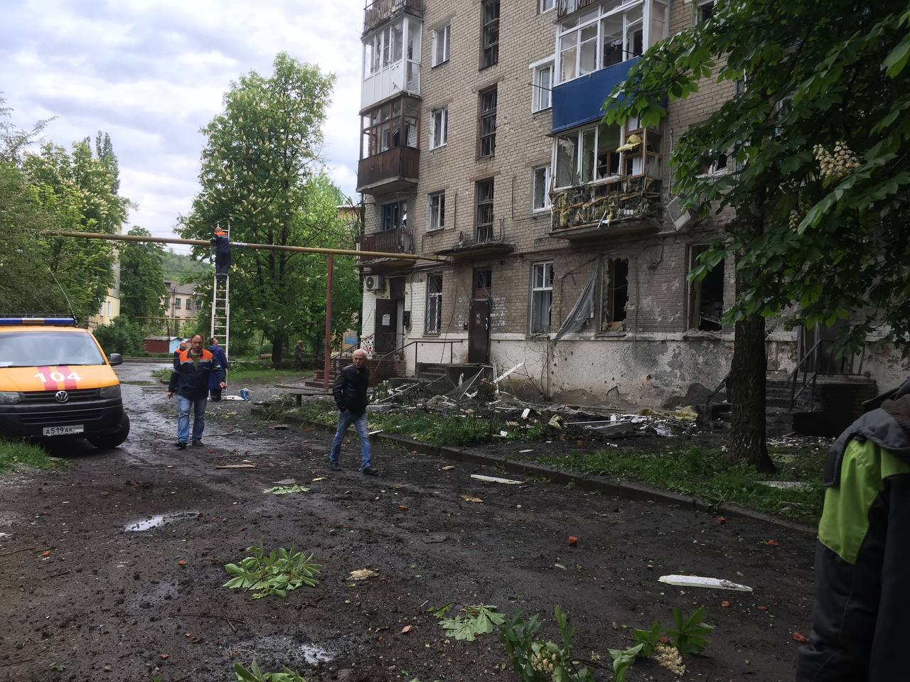 В результате обстрела Петровского района Донецка погибли двое мирных жителей
