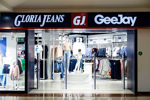 В Ростовской области загорелся завод Gloria Jeans
