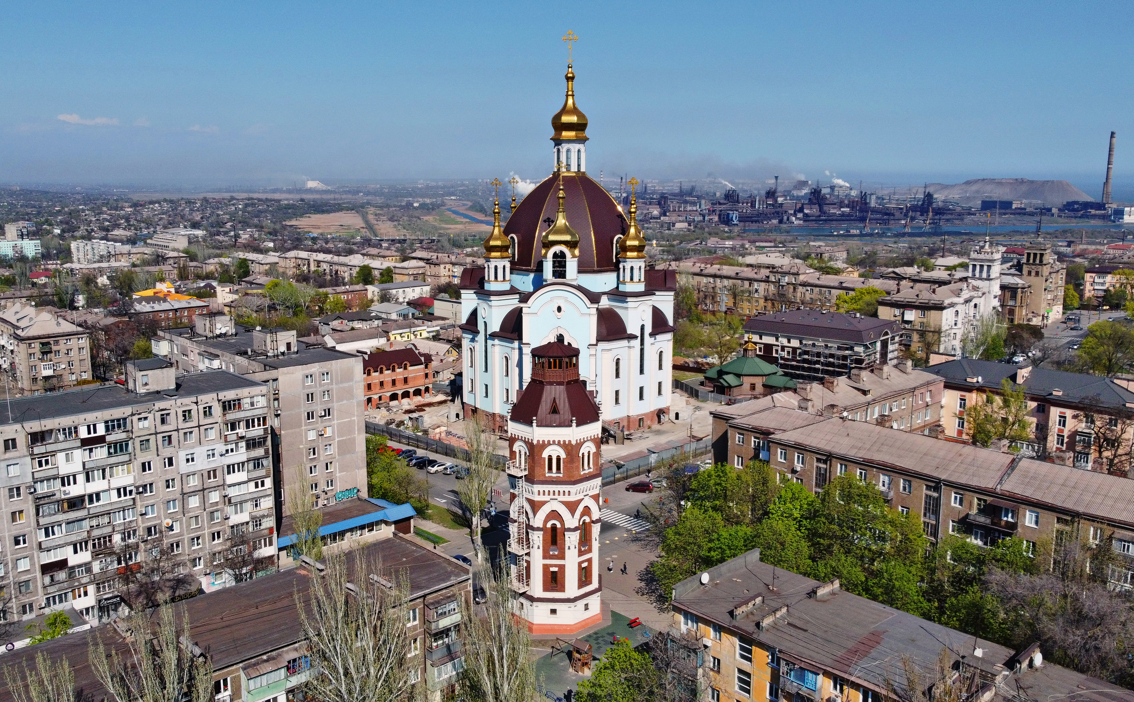 В Мариуполе в нескольких домах появилось электричество
