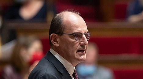 Премьер-министр Франции подал прошение об отставке