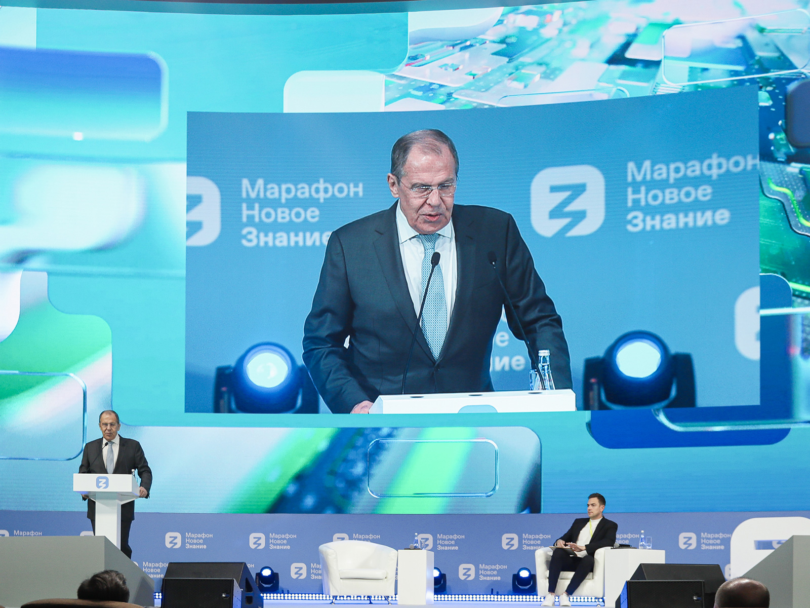 Лавров: НАТО уже учитывает территории Финляндии и Швеции при движении на восток