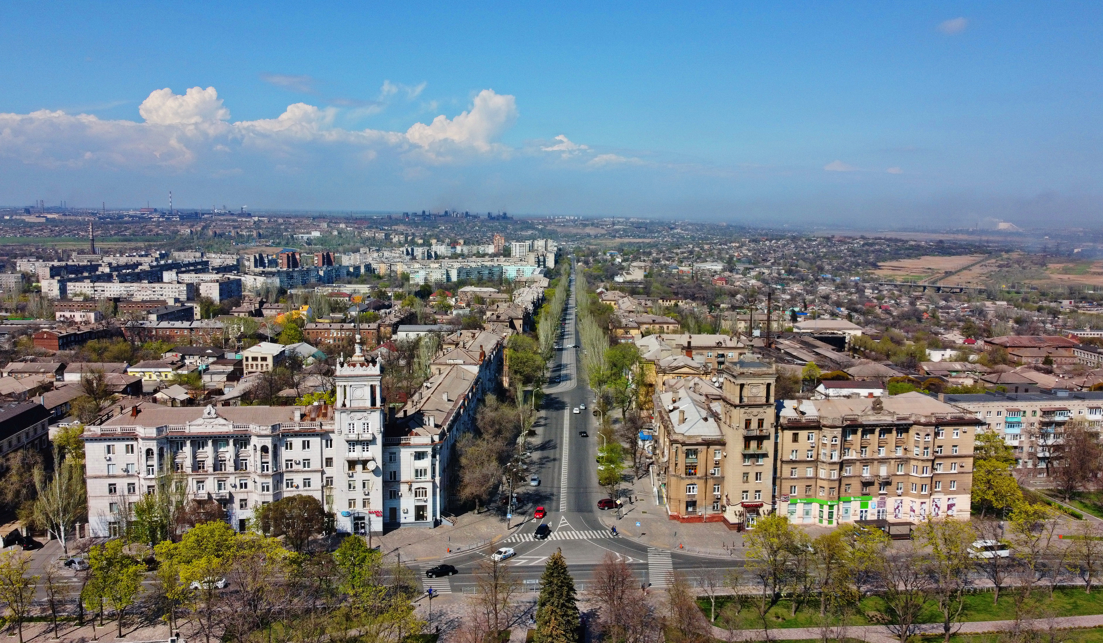 В Мариуполе наступает мирная жизнь