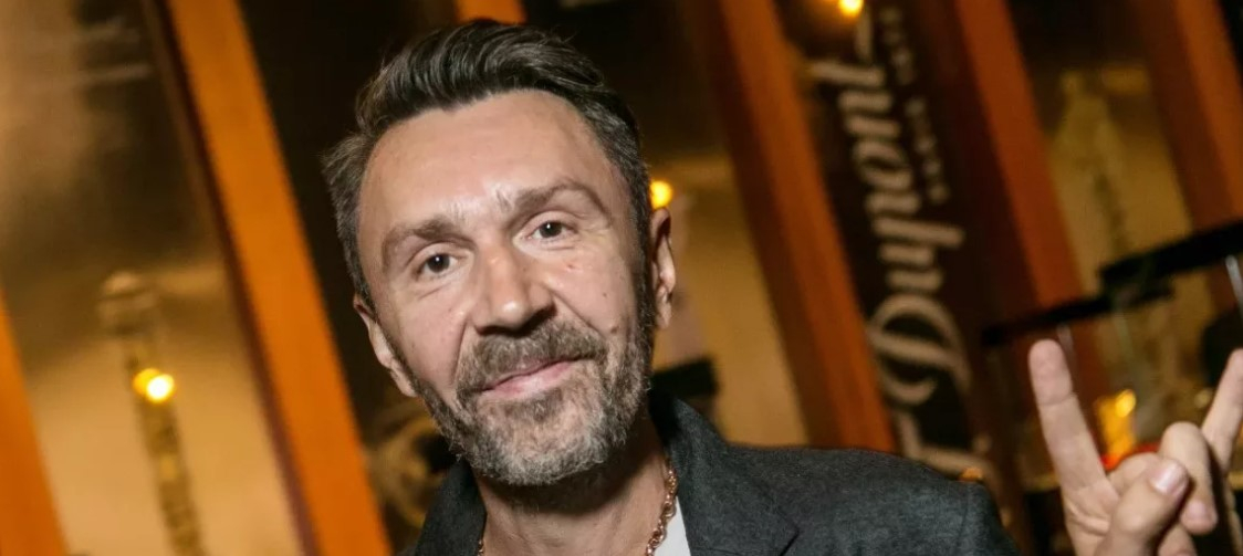 Сергей Шнуров рассказал, какой должна быть «настоящая» женщина