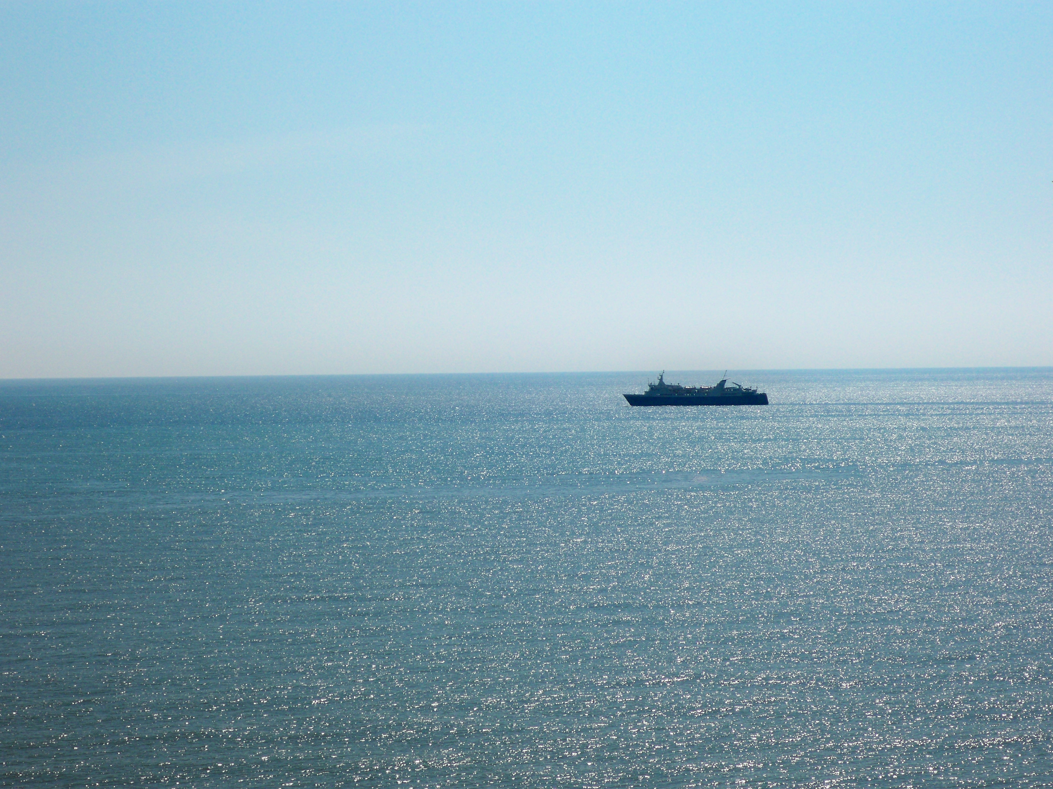 Британия и Литва собрались отправить военные корабли в Черное море, не спросив Турцию