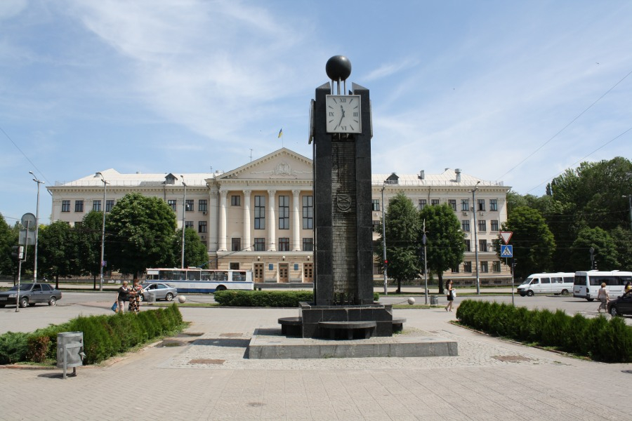 Запорожская область перешла на московское время