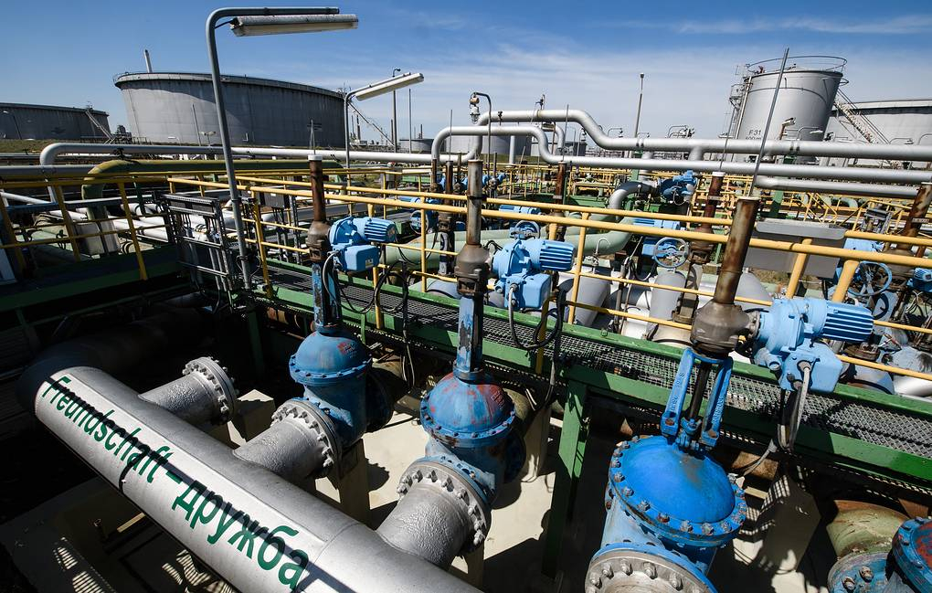 Эмбарго ЕС не коснется российской нефти поступающей по трубопроводу