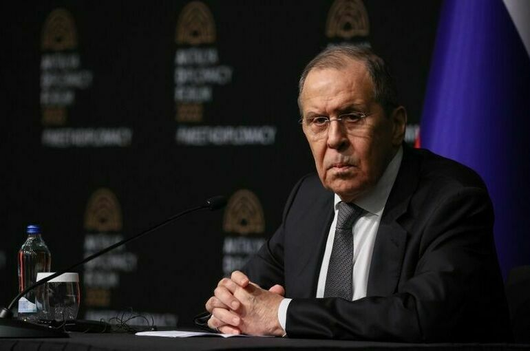 Лавров: для прохода судов с зерном в Средиземноморье, нужно разминировать порты