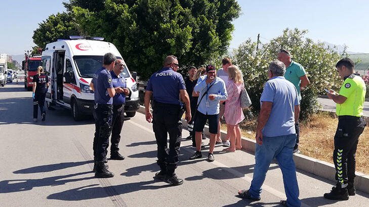 Автобус, с предположительно русскими туристами, перевернулся в Анталье