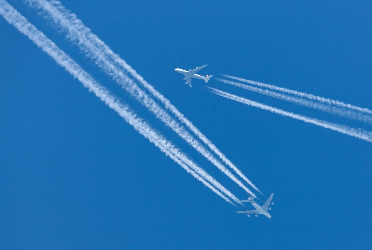 Российским компаниям разрешили производить запчасти для Airbus и Boeing