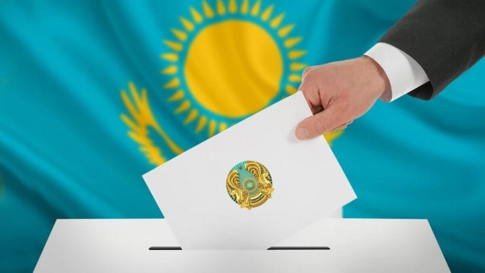 В Казахстане открылись участки для голосования на референдуме