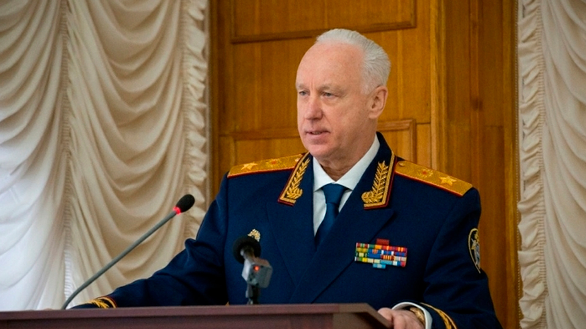 Путин продлил срок службы Бастрыкина на посту главы СК РФ
