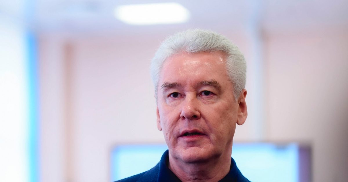 Собянин: в Москве с 1 сентября заработает приложение для отслеживания мигрантов