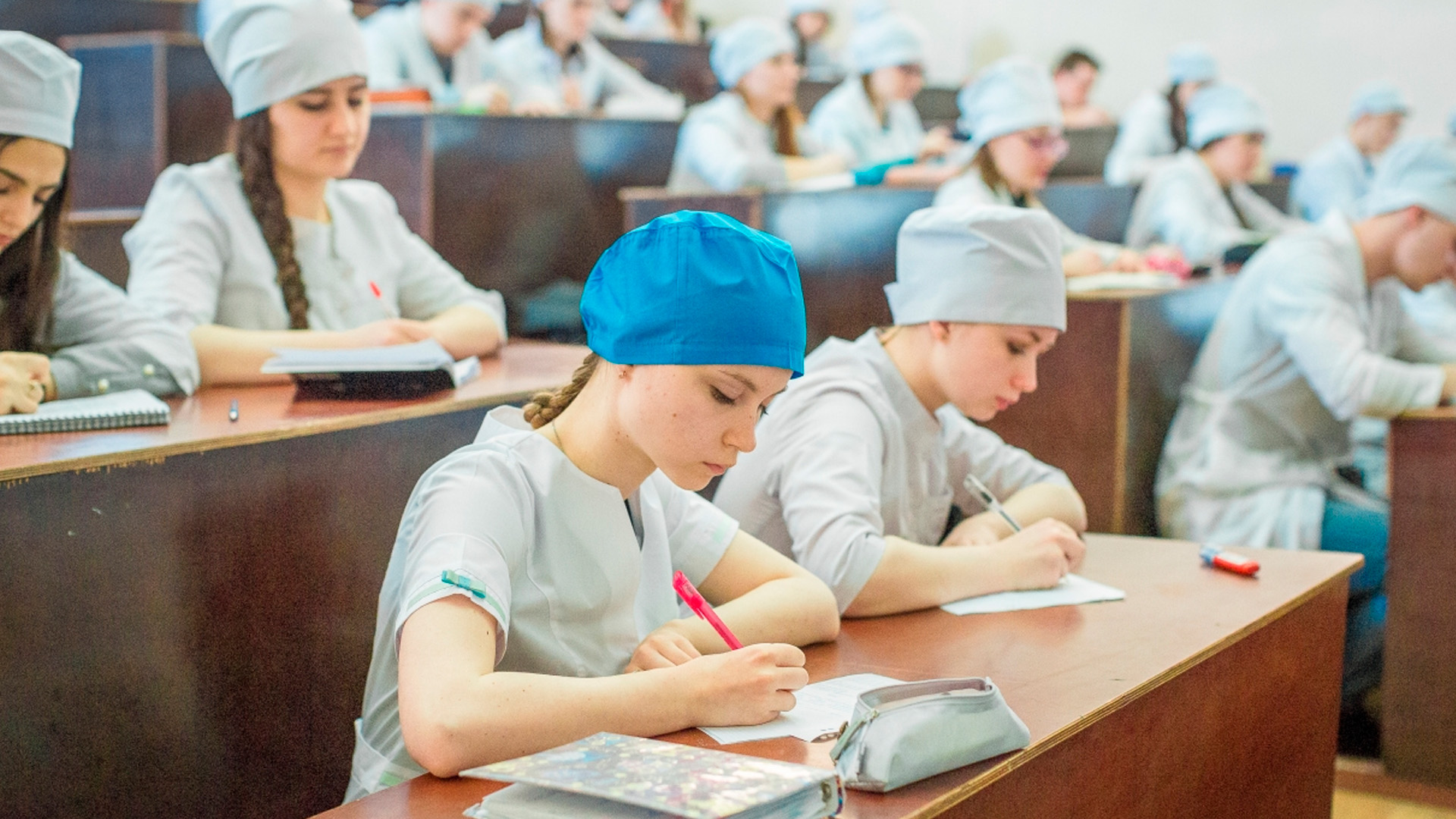 Все бюджетные места для медиков решили сделать целевыми
