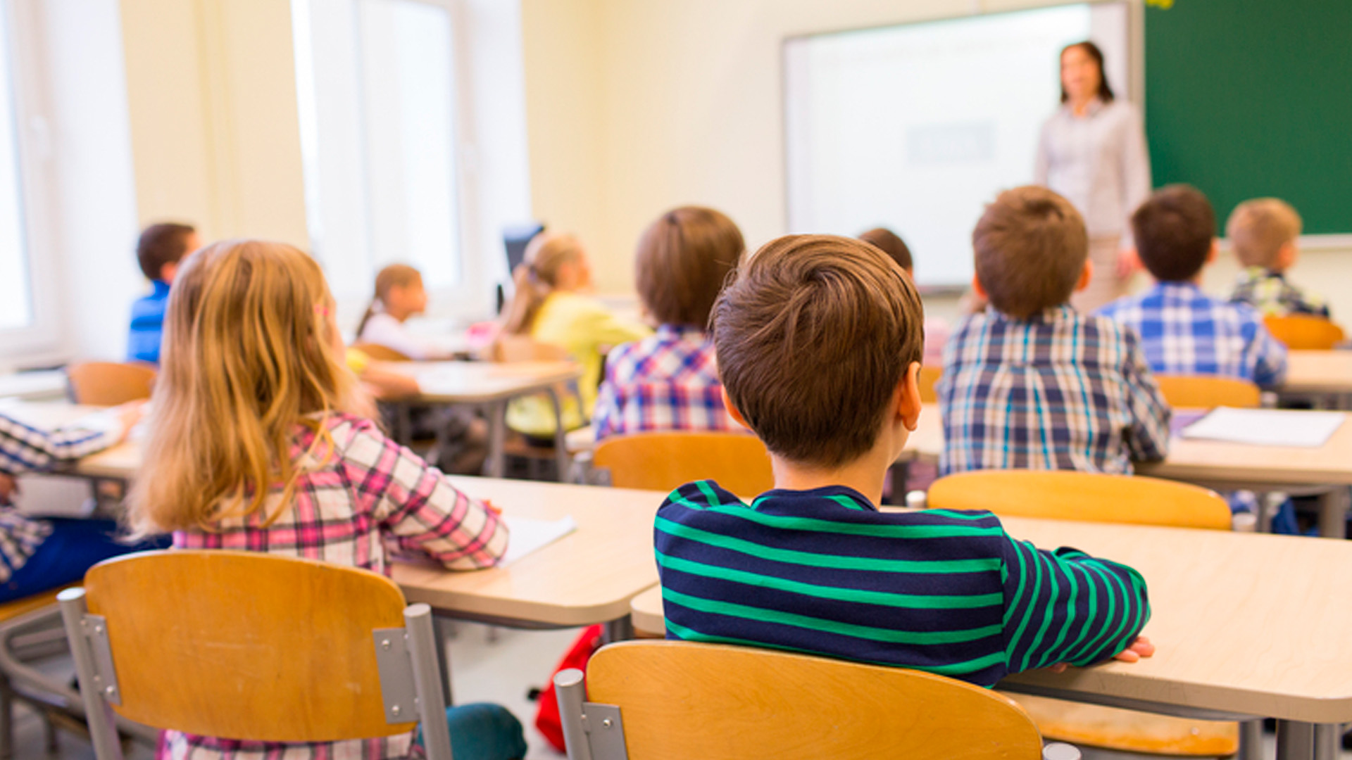 Дети репатриантов столкнулись с трудностями при поступлении в российские школы