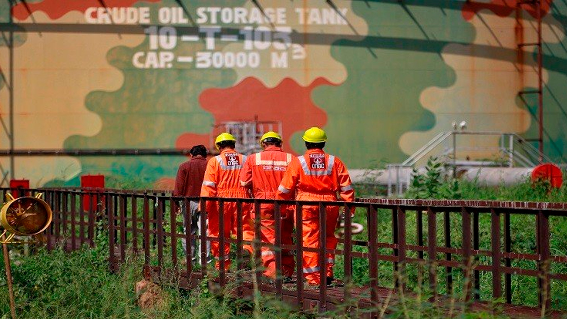 Индия потребовала снятия санкций с Венесуэлы и Ирана для отказа от нефти РФ