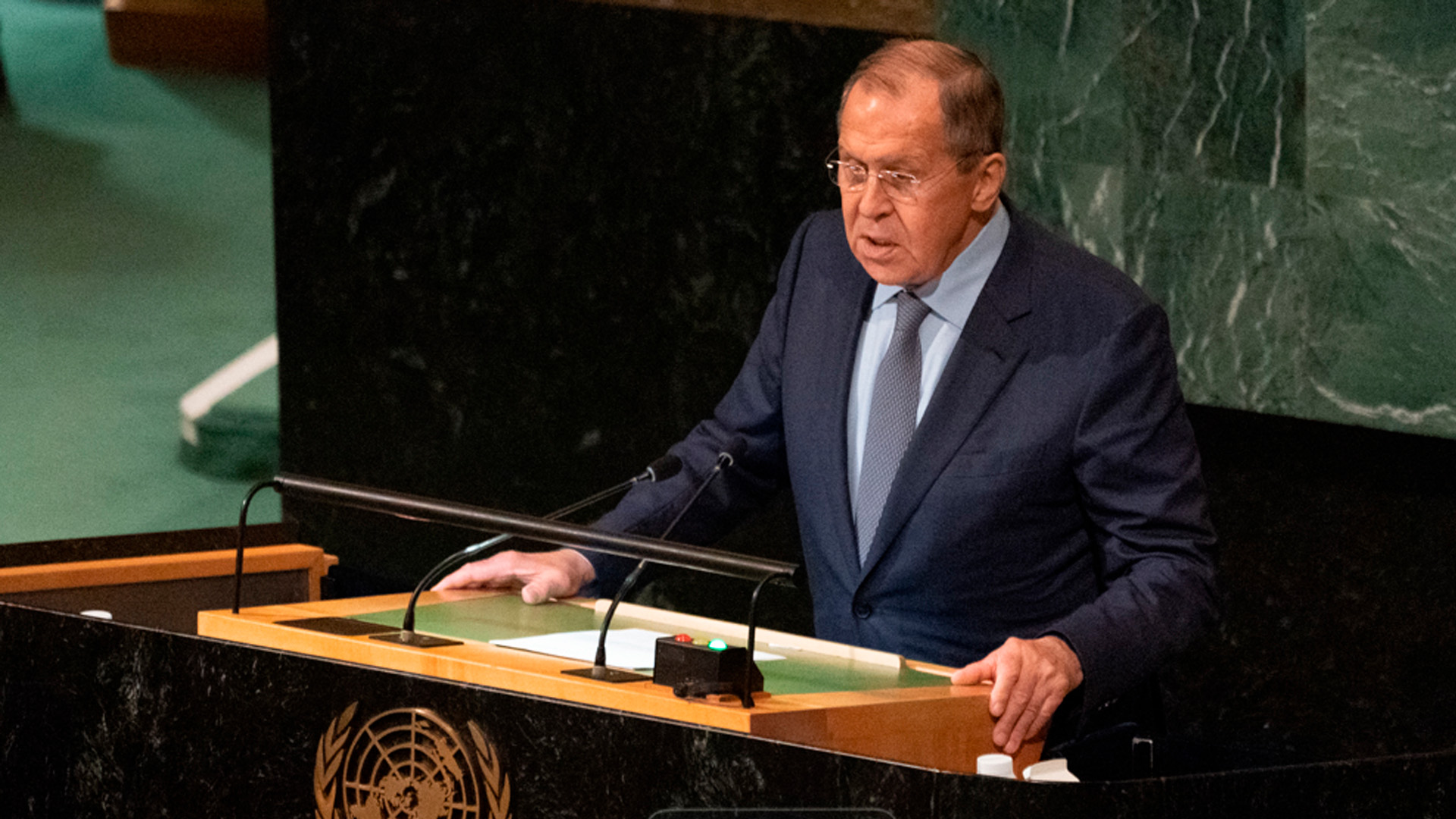 Лавров осадил журналиста Sky News за просьбу говорить по-английски на ГА ООН