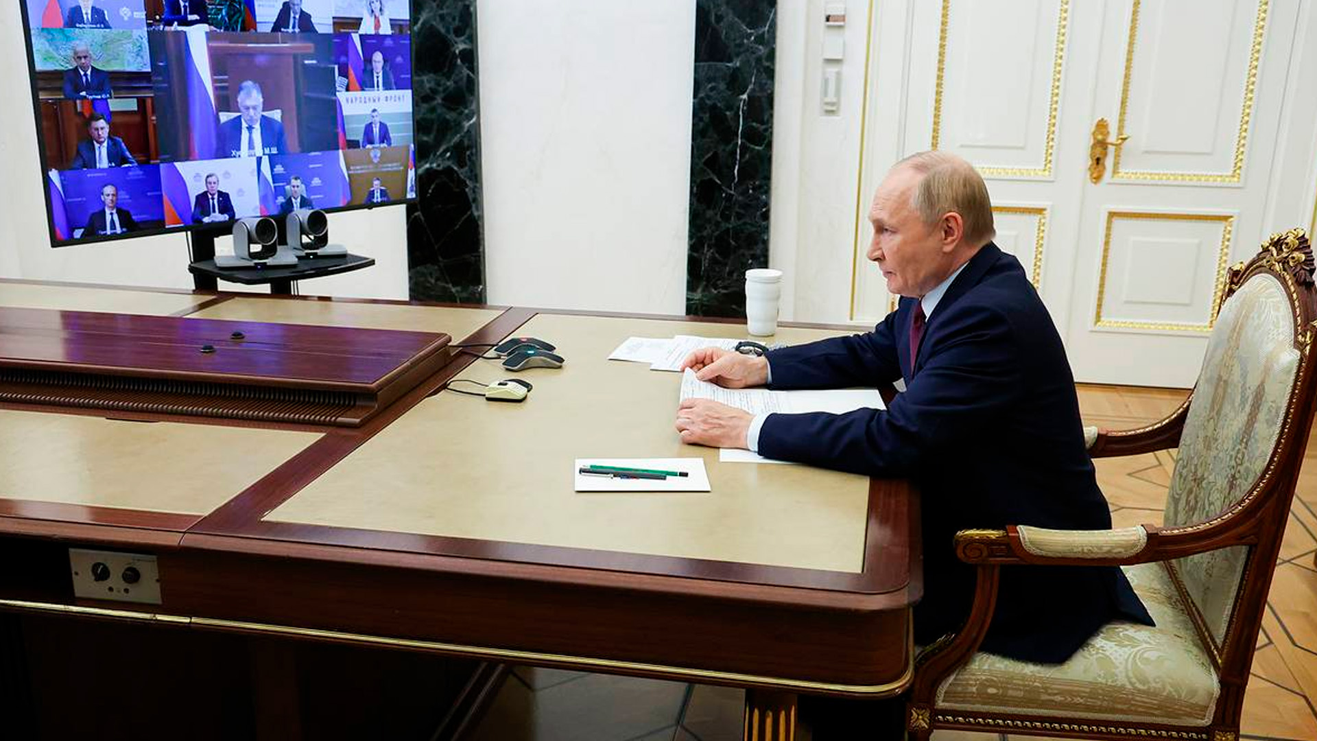 «Это будет наша смена»: Путин призвал выдвигать бойцов СВО на руководящие должности