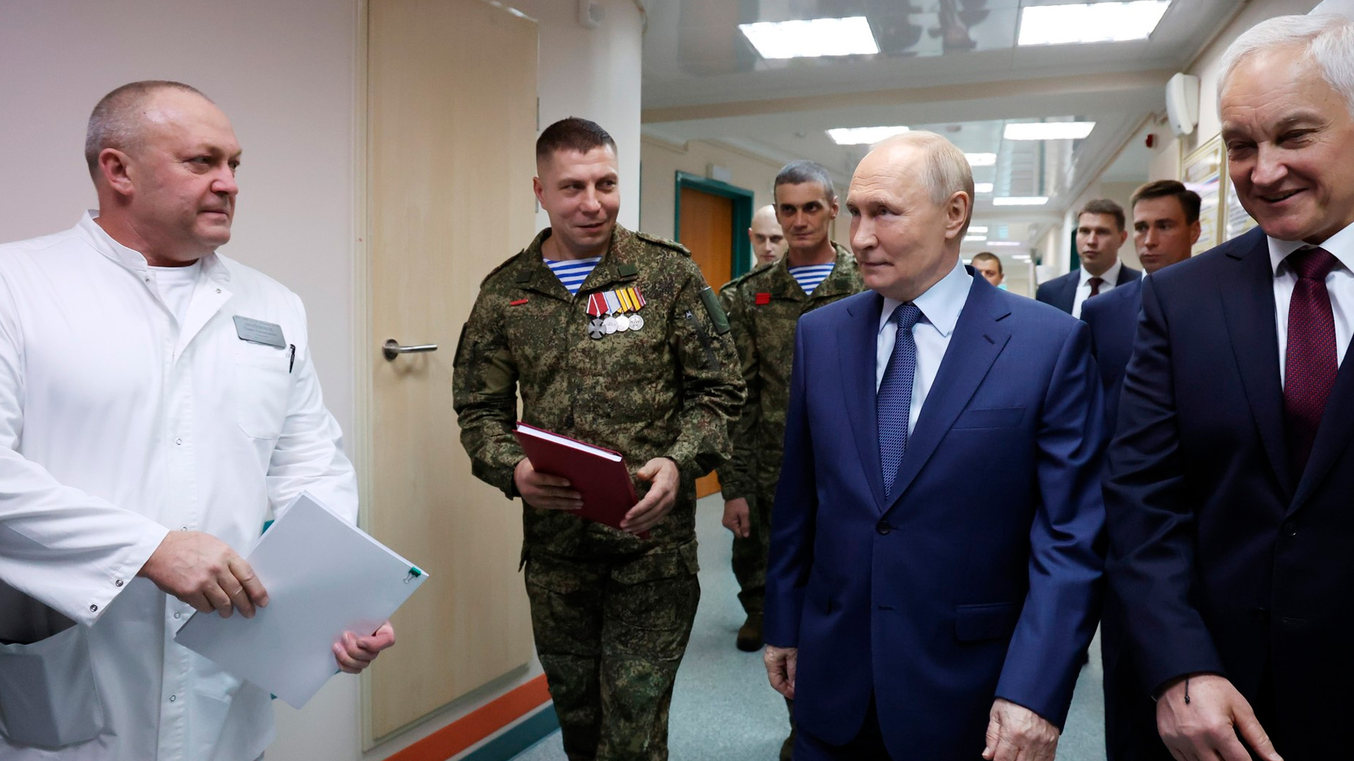 Путин объявил о полном окружении ВСУ в Купянске и Красноармейске