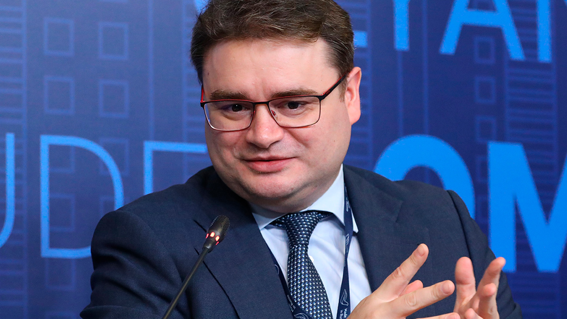 Новым замминистра обороны стал Василий Осьмаков