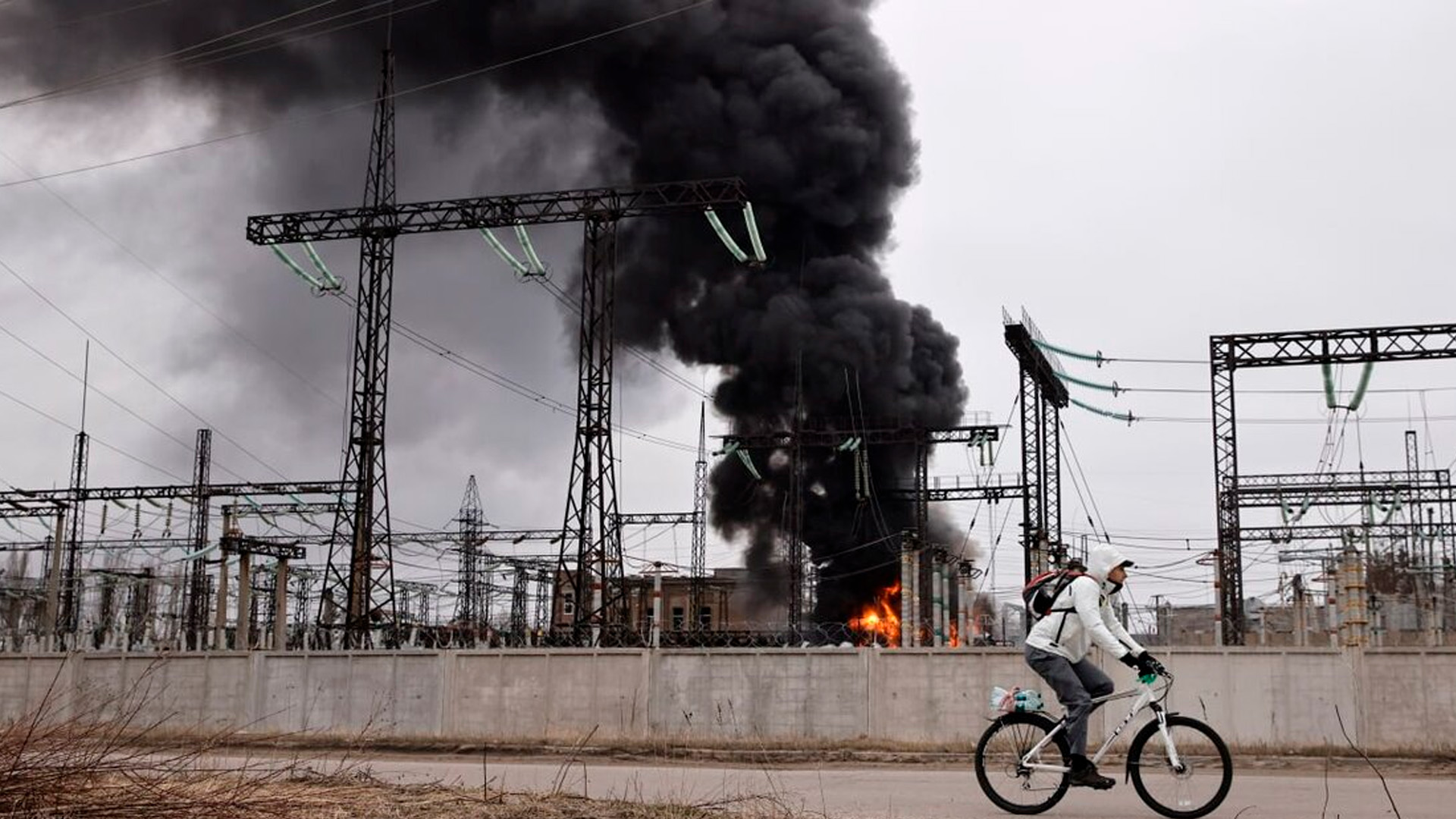 Мэр Днепра призвал начать отопительный сезон на Украине «как можно позже»
