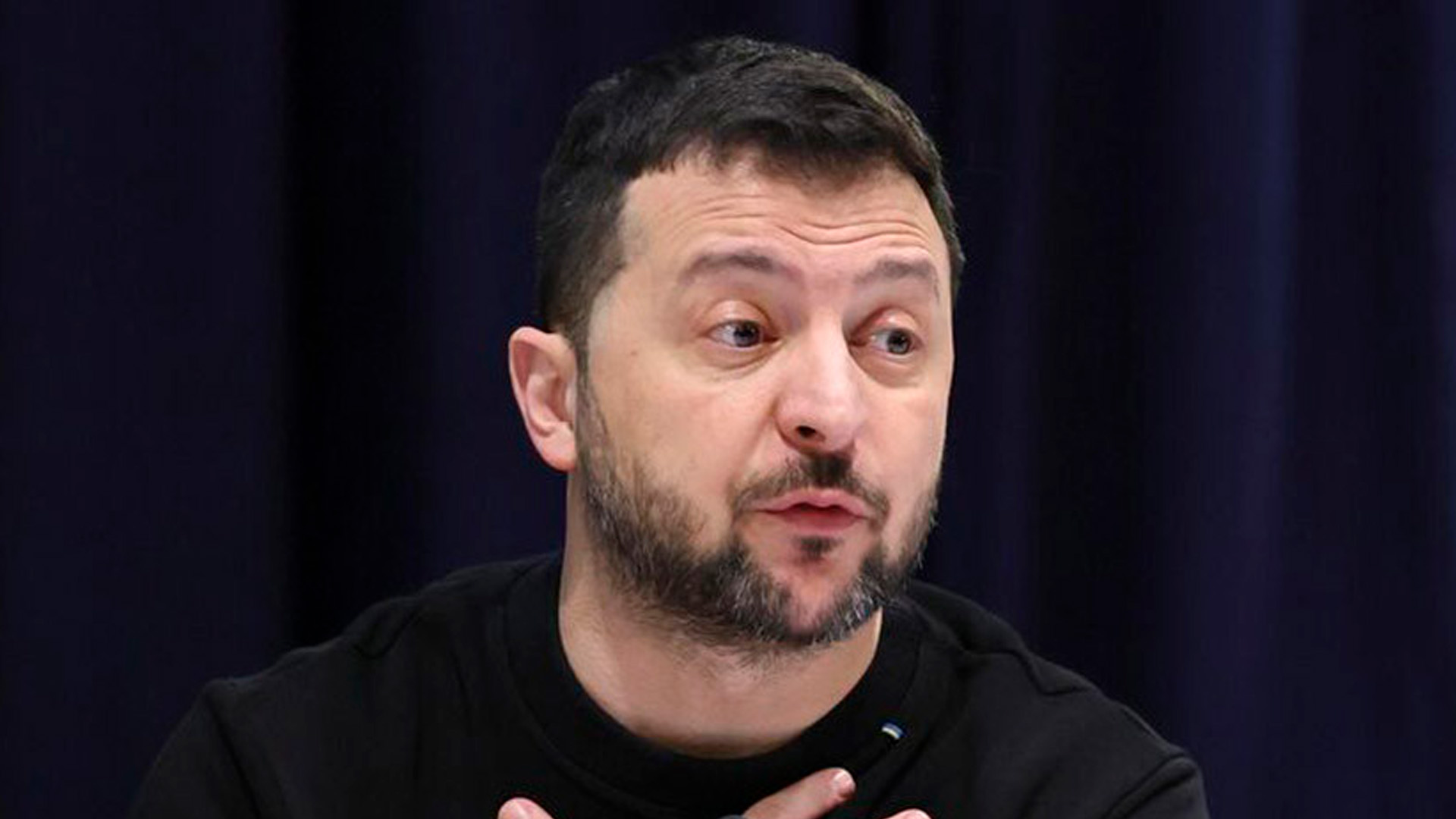 Зеленский призвал к одностороннему прекращению огня в небе после обстрела Украины