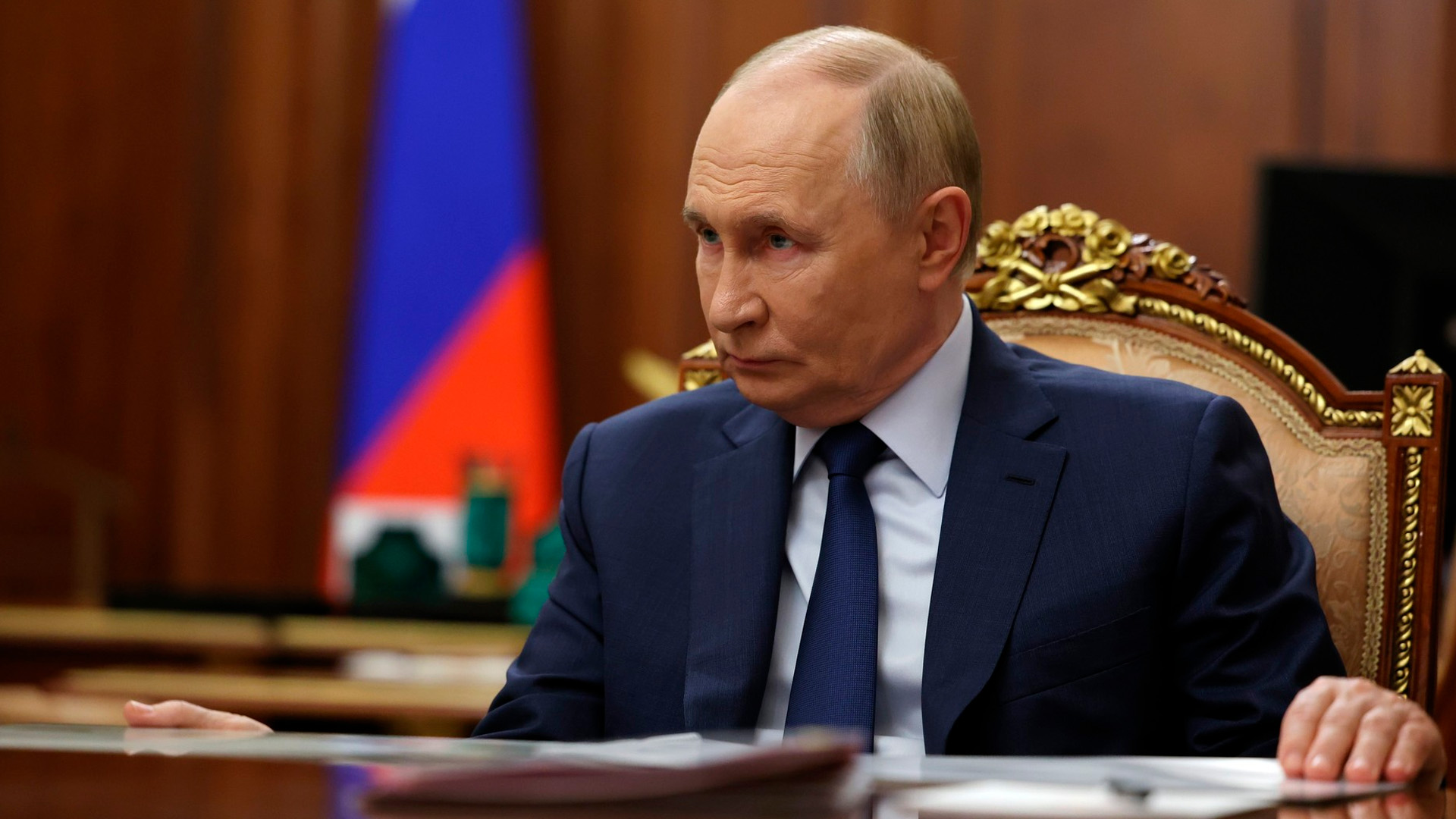 Путин подписал указ о введении моратория на обнуление выплат по демпферу
