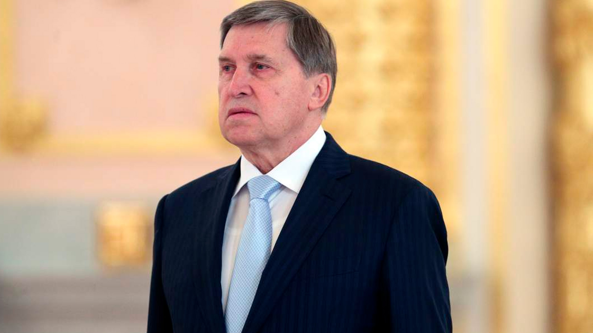 Ушаков: встречу Путина и Трампа отложили на неопределенный срок