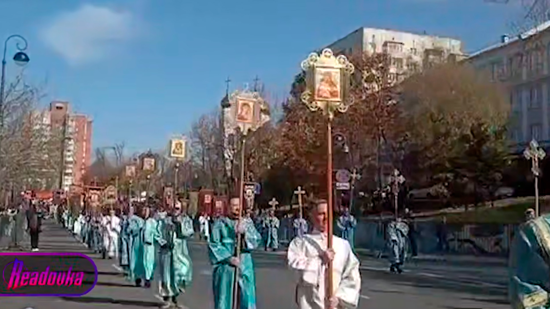 Крестный ход в День народного единства прошел во Владивостоке