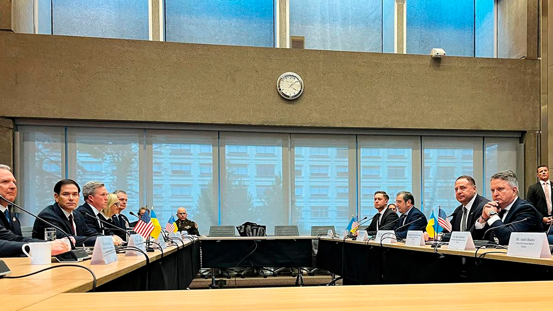 После переговоров с Киевом в Женеве план США по Украине изменился