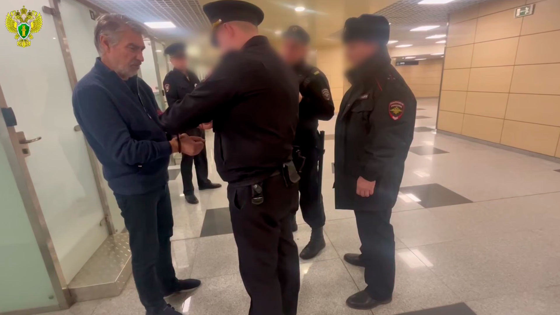 США передали РФ мошенника, объявленного в международный розыск