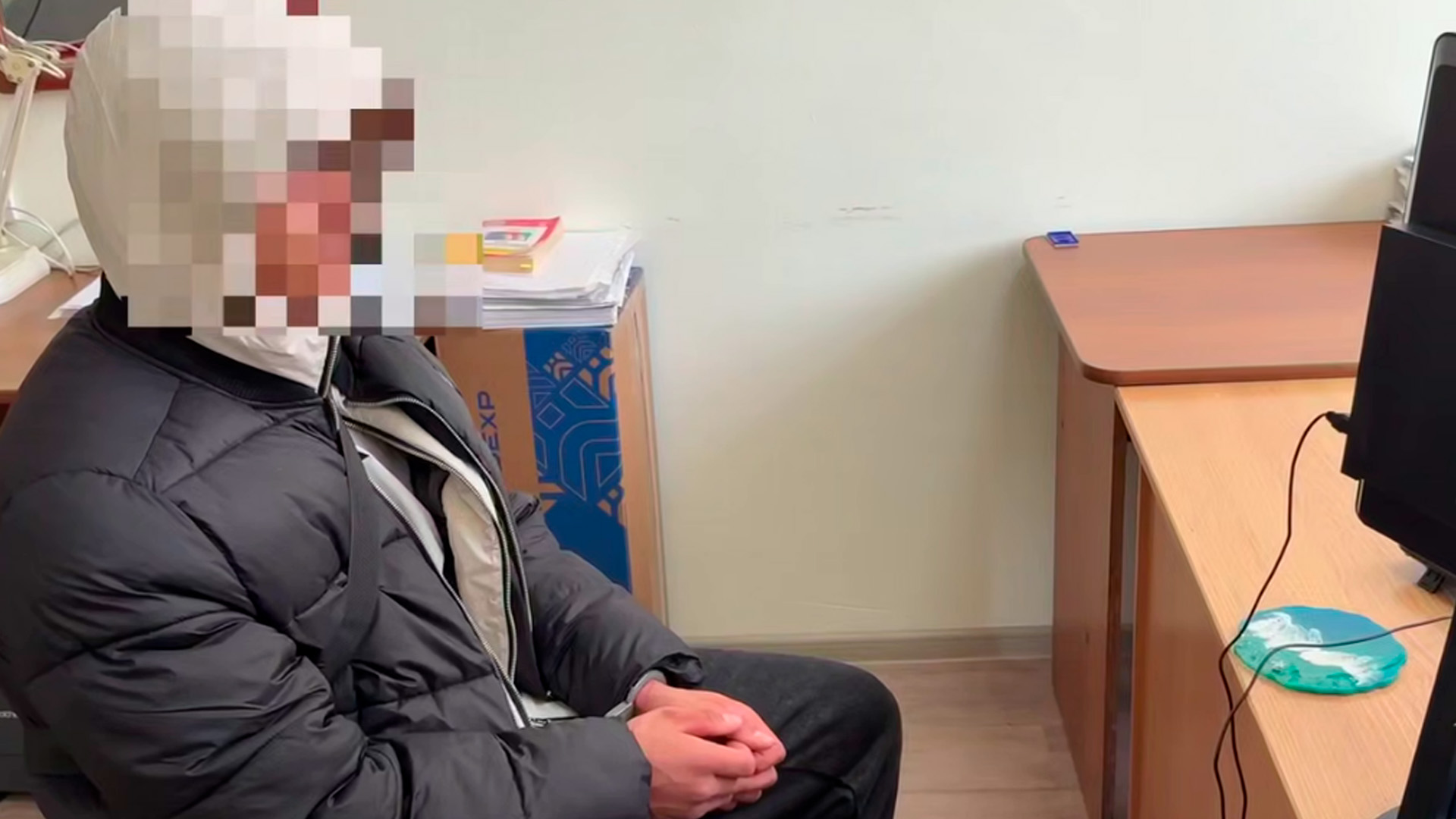 Таксист-мигрант избил битой пассажира во Владивостоке