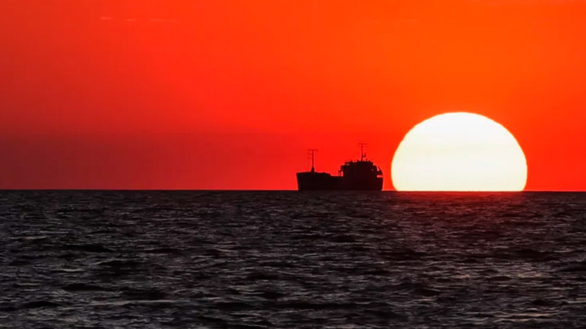 Судно Midvolga 2 атаковал дрон