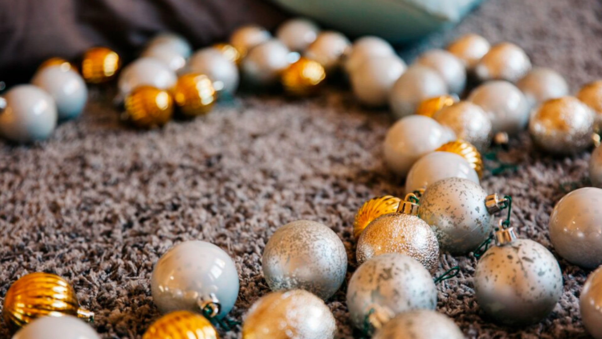 Россиян предупредили о риске заработать новогоднюю аллергию