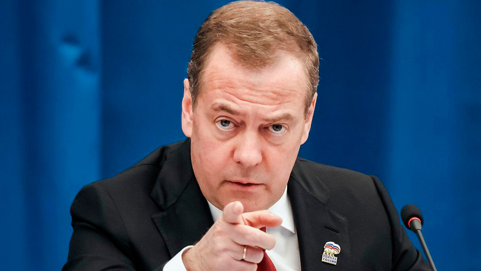 Медведев увидел в стратегии США признание нового глобального мира