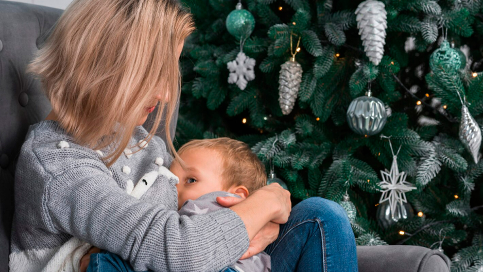 Встреча с Дедом Морозом может обернуться психологической травмой для ребенка, предупредила эксперт